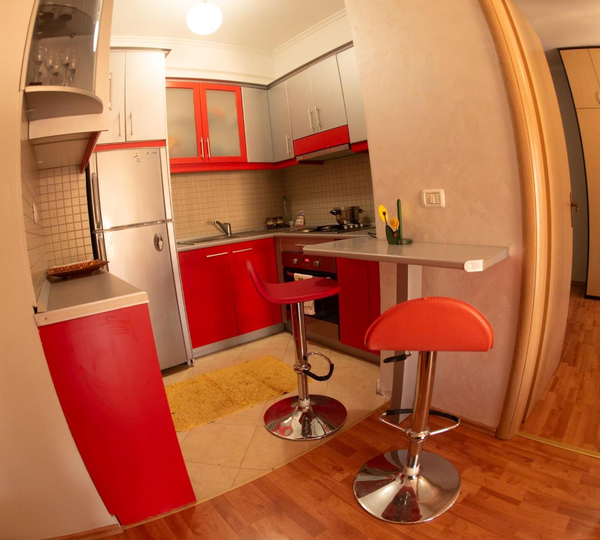 Apartament Egzoni City Center Apartment Berat Exterior photo